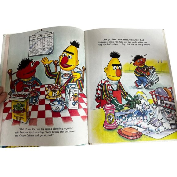 Sesame Street Books Bundle of 2 Vintage  Hardback Spring Cleaning & ABC's - Picture 13 of 15
